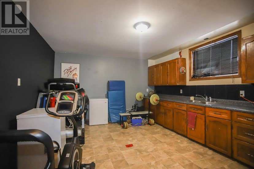 480 Moss RD — photo 25 of 40