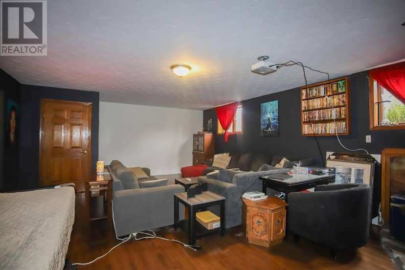 480 Moss RD — photo 20 of 40
