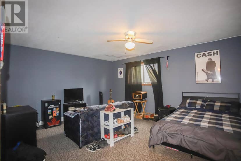 480 Moss RD — photo 17 of 40