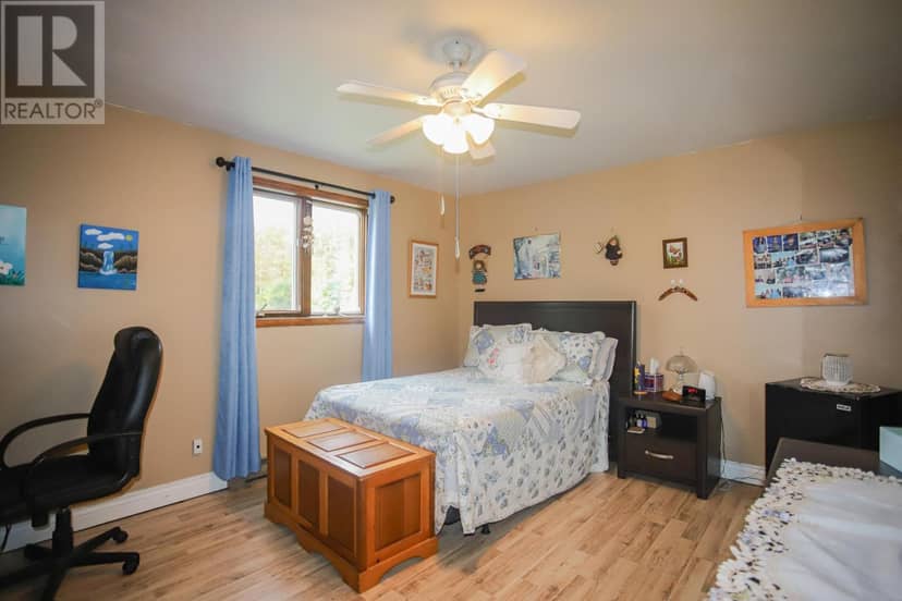 480 Moss RD — photo 15 of 40
