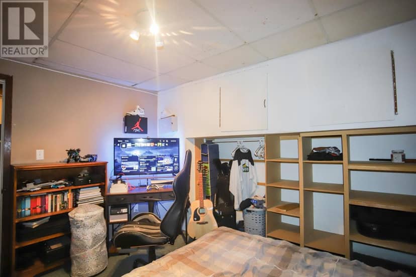 480 Moss RD — photo 37 of 40