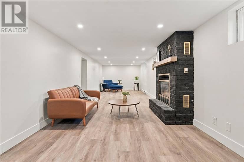 15 Clairmont Street — photo 18 of 27