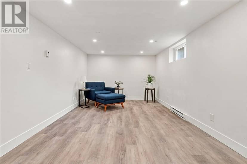 15 Clairmont Street — photo 19 of 27