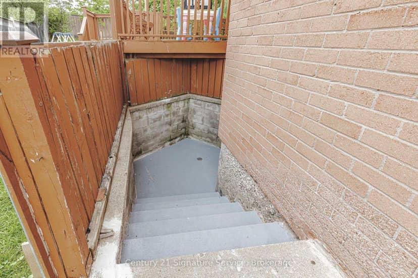 22 Merganser Crescent — photo 26 of 40