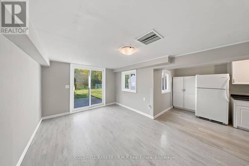 152 Londonderry Street — photo 31 of 40