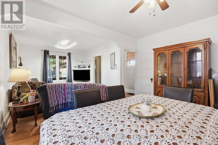 165 Colborne Street — photo 12 of 36