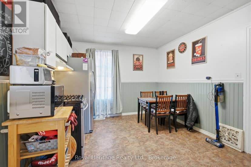 165 Colborne Street — photo 14 of 36