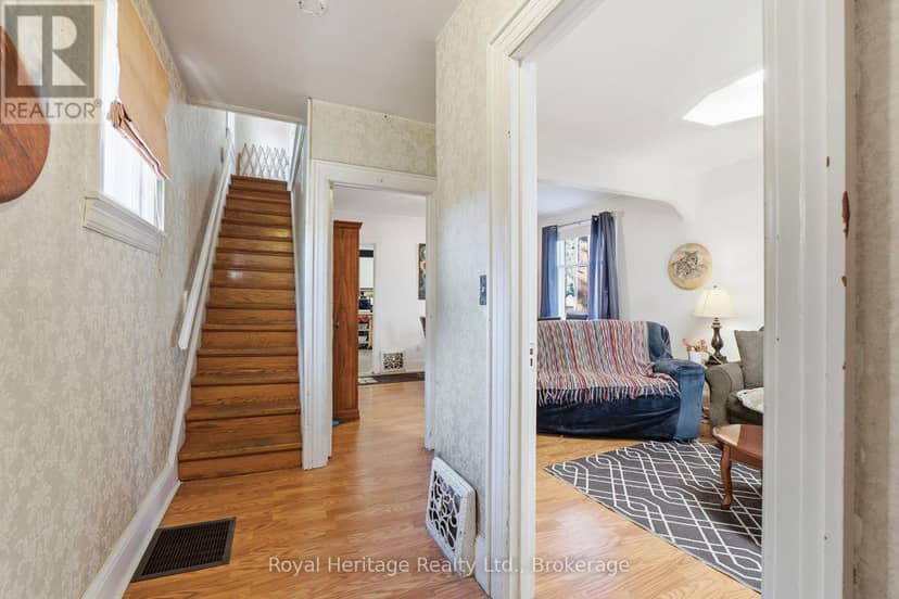165 Colborne Street, Oshawa, photo 6
