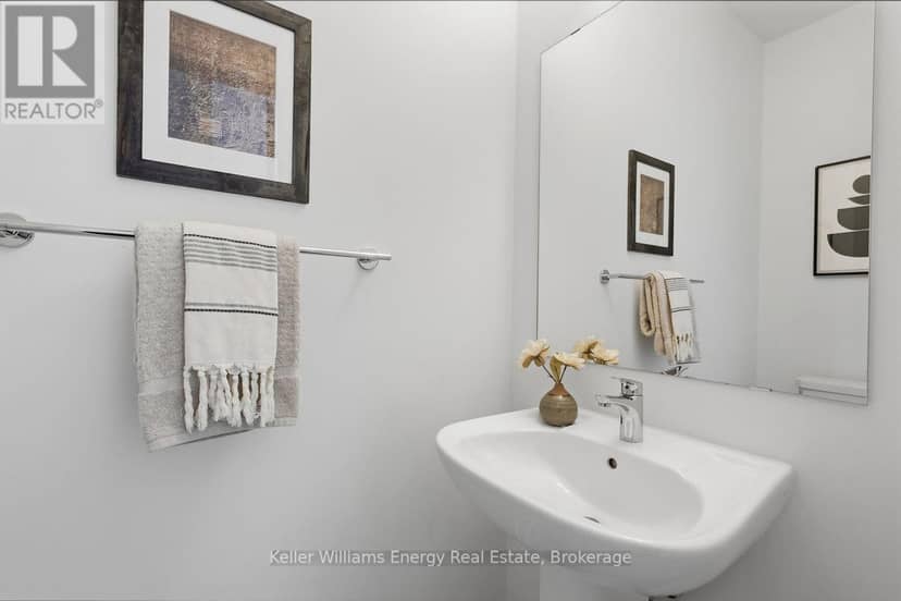 2013 Verne Bowen Street, Oshawa, photo 6