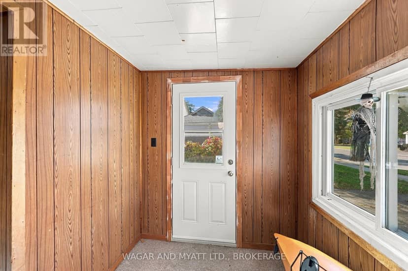 120 Prince Street — photo 9 of 29