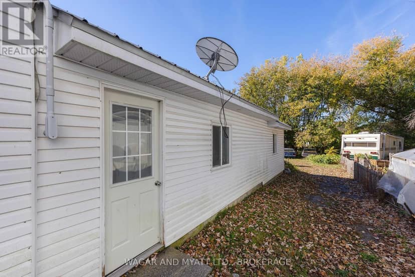 137 Green Street, Deseronto, photo 4