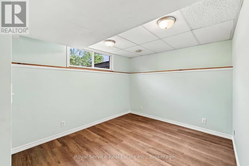 432 Duffy Street — photo 33 of 40