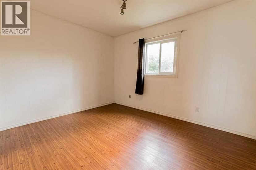 206 7th Street — photo 15 of 22