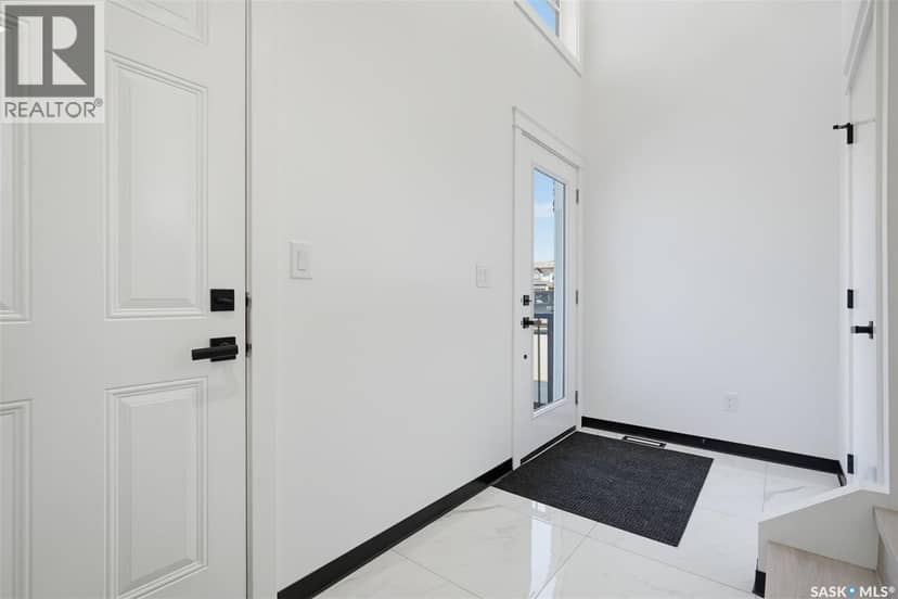 239 Taskamanwa STREET — photo 4 of 40