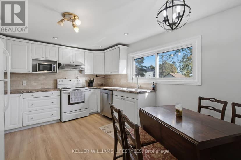 7512 Fairview Road — photo 9 of 40