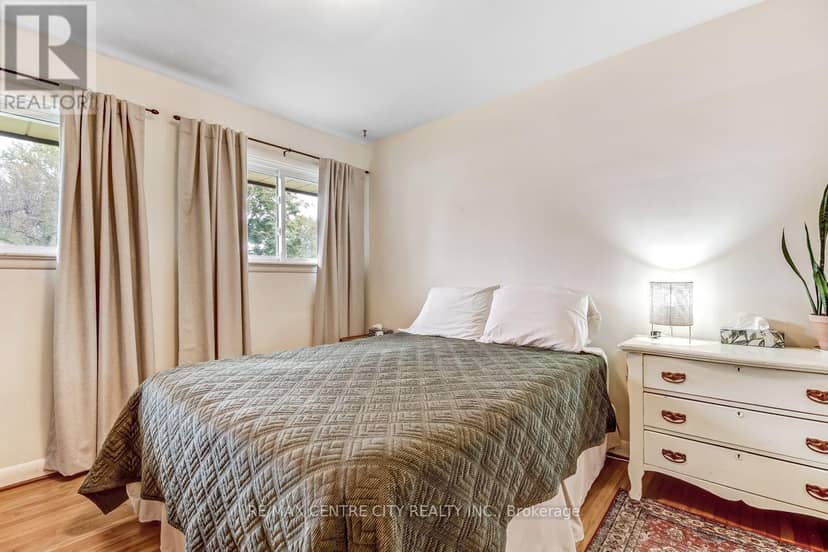 19 Rapelje Street — photo 11 of 23