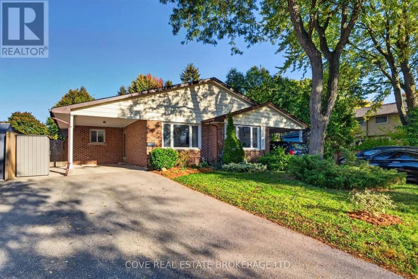 38 Ranchwood Crescent, London North