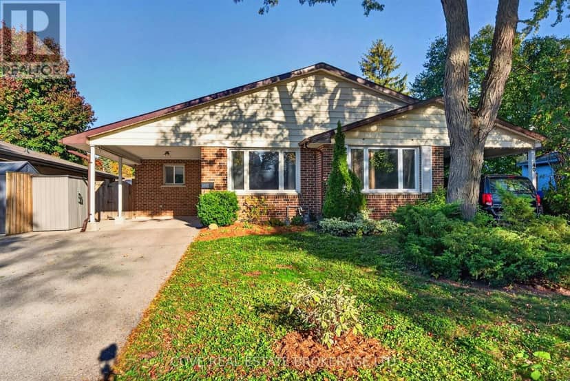 38 Ranchwood Crescent, London North, photo 2