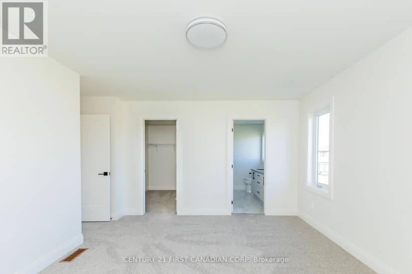 245 Hesselman Crescent — photo 23 of 37