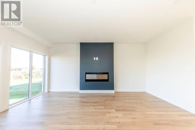 245 Hesselman Crescent, London South, photo 7