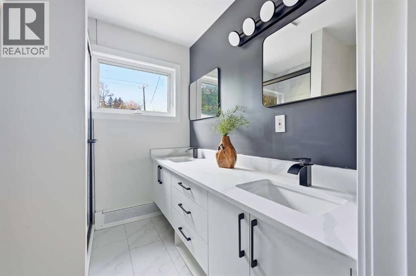 67 Flavelle Road SE — photo 18 of 40