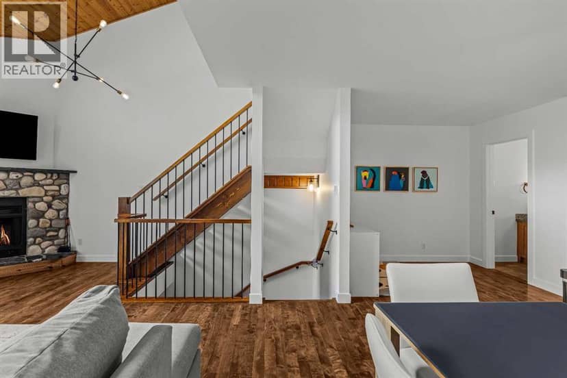 4, 822 5 Street — photo 9 of 40