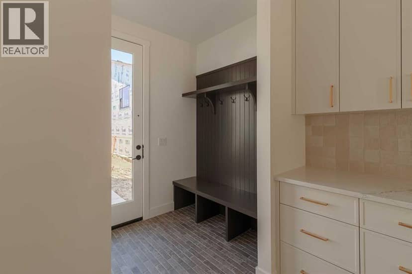 119 Greenwich Heath NW — photo 16 of 40