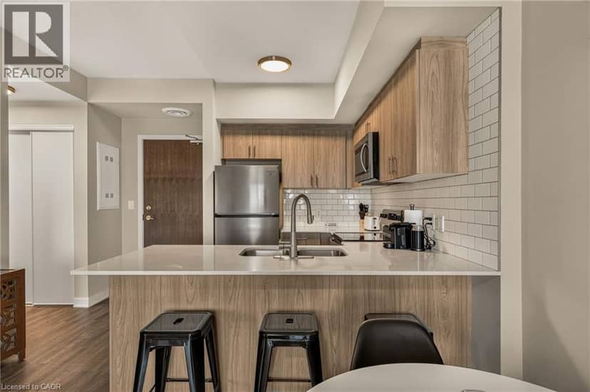 16 MARKLE Crescent Unit# 413 — photo 7 of 40
