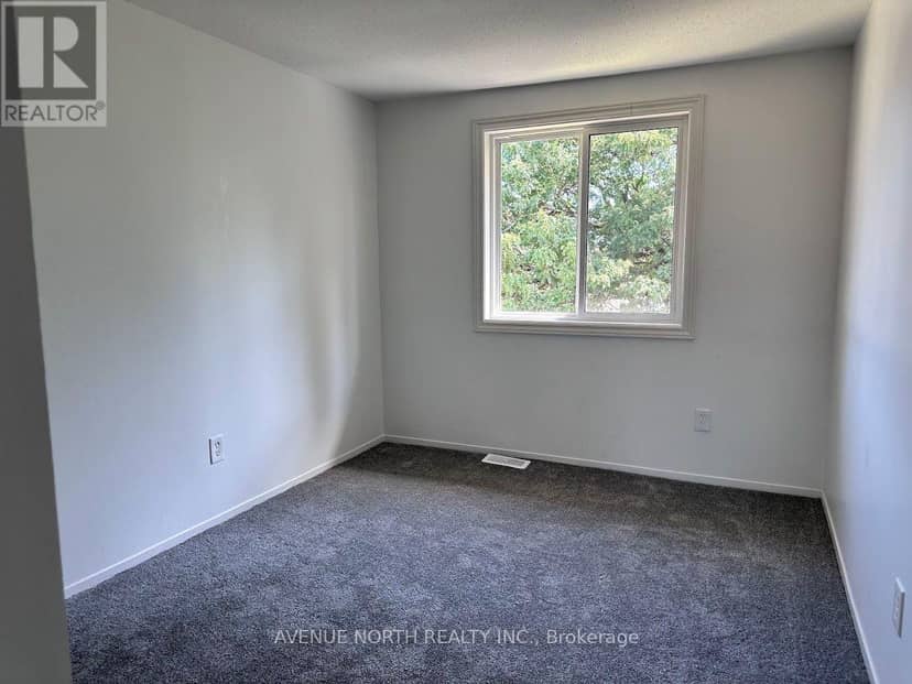 1 - 1469 Foxwell Street — photo 13 of 19