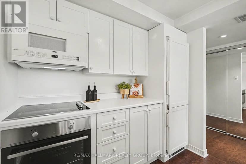 103 - 30 Charlevoix Street — photo 13 of 28