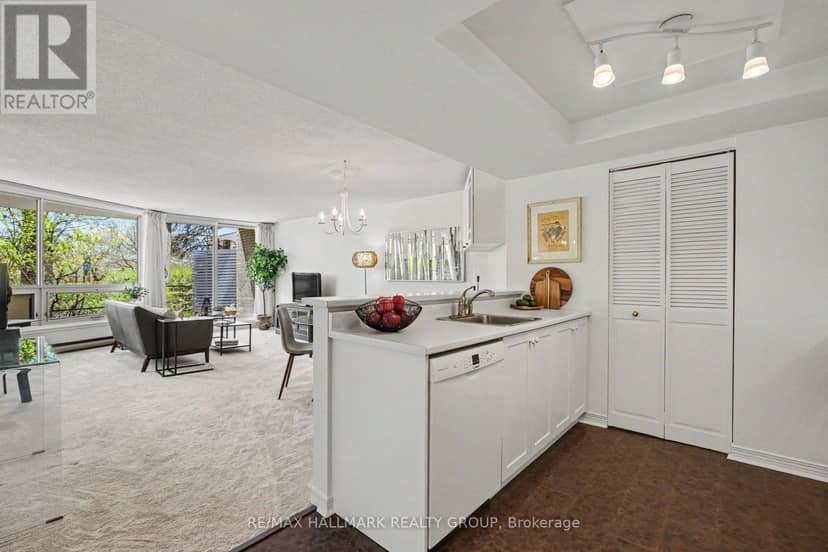 103 - 30 Charlevoix Street — photo 15 of 28