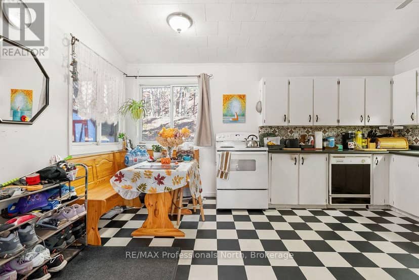 63 Sunnyside Street, Dysart et al, photo 8