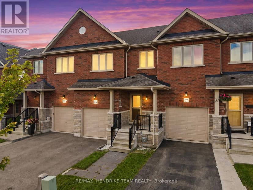 35 Sunset Way, Thorold