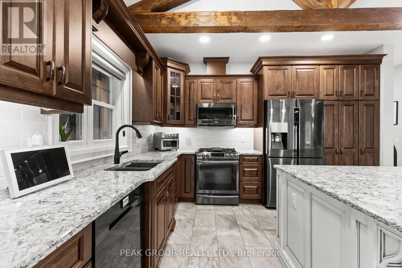 662 Foss Road — photo 12 of 40