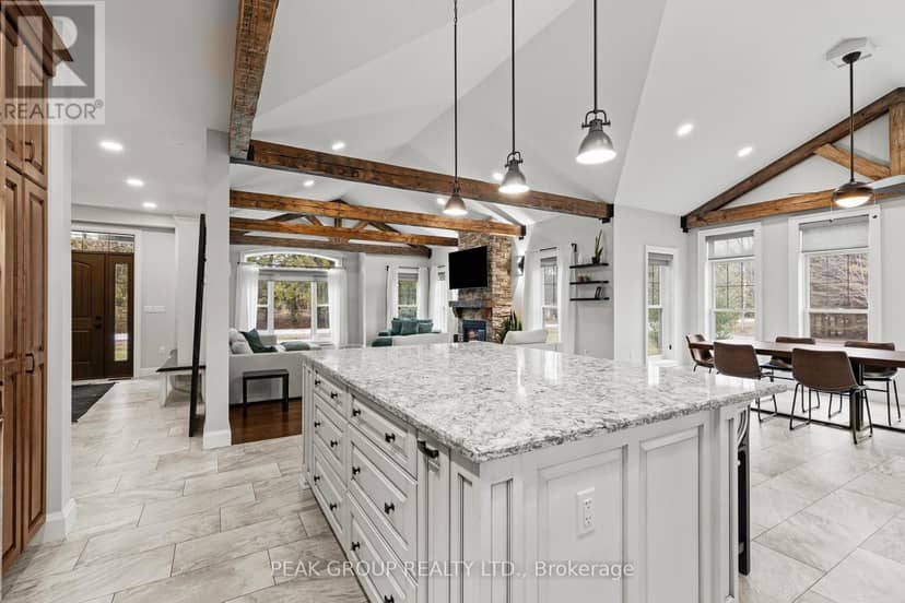 662 Foss Road — photo 13 of 40
