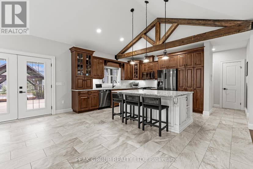 662 Foss Road — photo 14 of 40