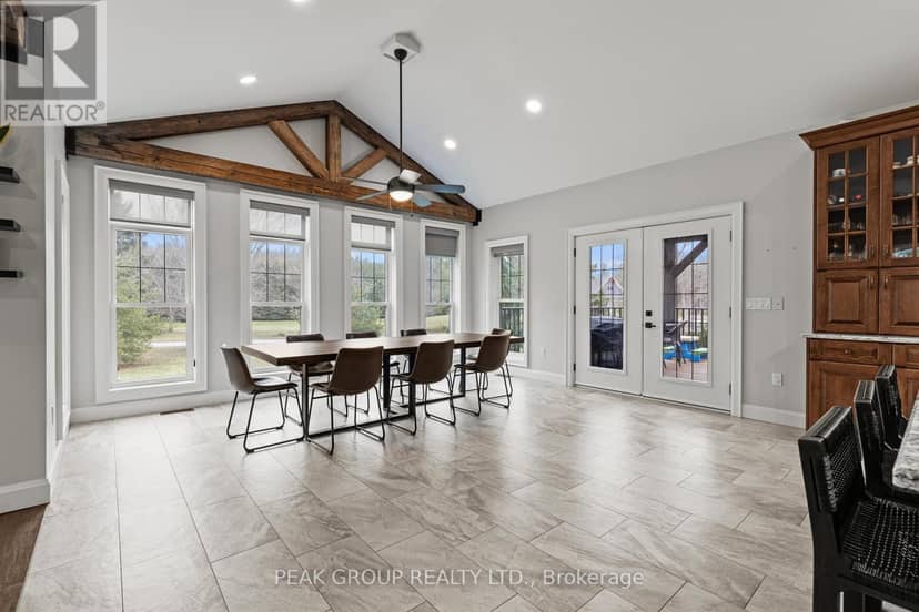 662 Foss Road — photo 16 of 40