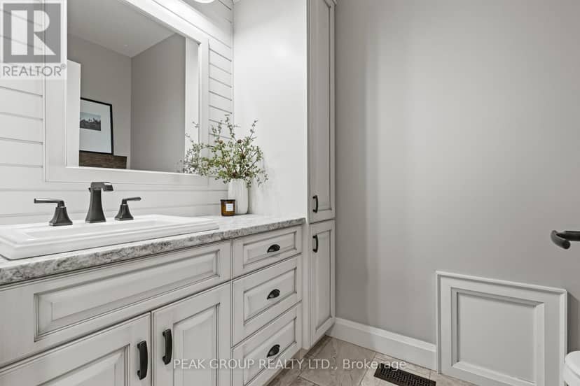 662 Foss Road — photo 25 of 40
