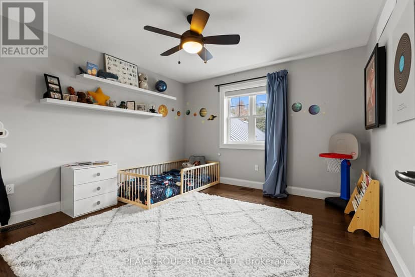 662 Foss Road — photo 31 of 40