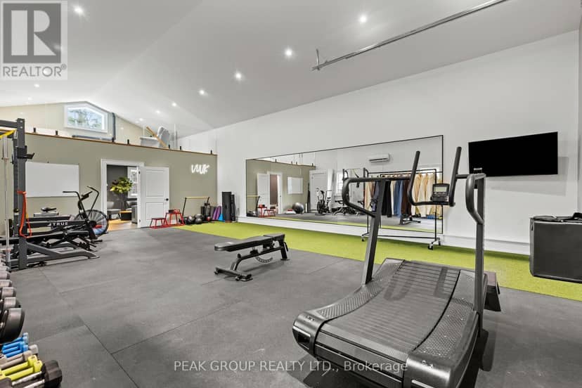 662 Foss Road — photo 37 of 40