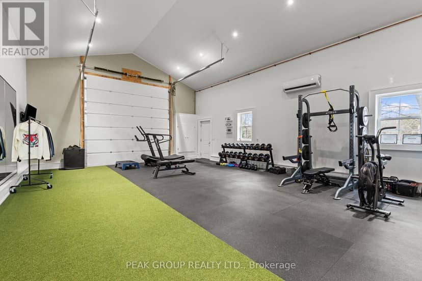 662 Foss Road — photo 38 of 40