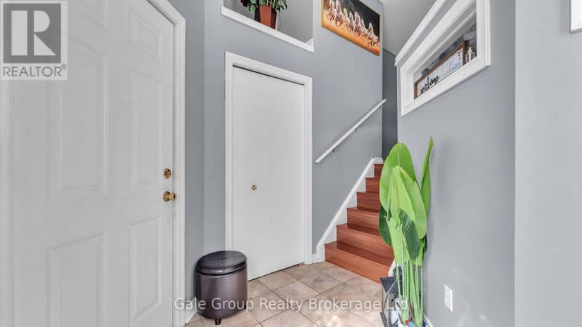 470 Marconi Boulevard, London East, photo 6