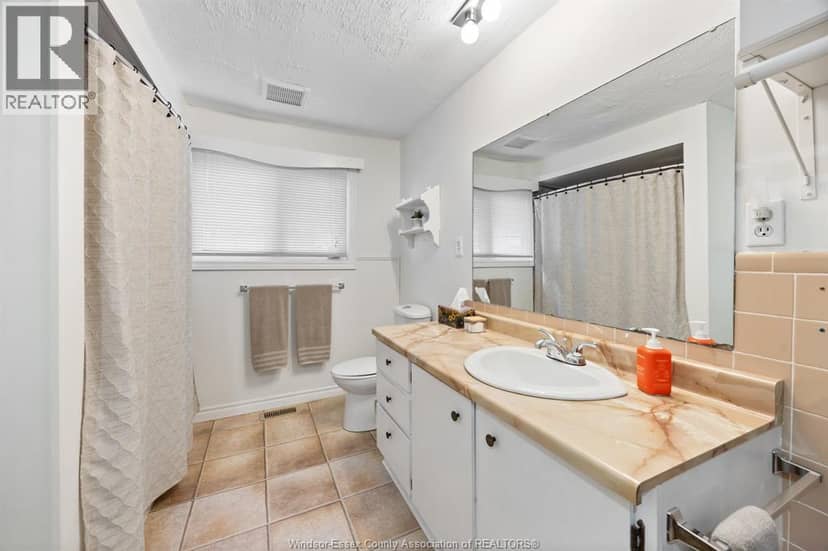 10780 St. Clair Road — photo 18 of 40