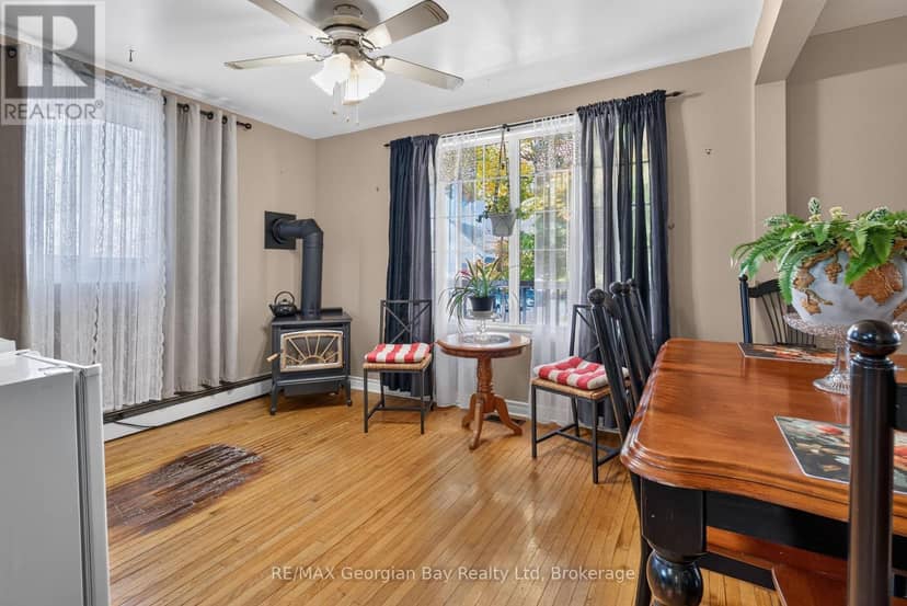 18 Brock Street — photo 11 of 34