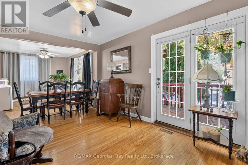 18 Brock Street — photo 15 of 34