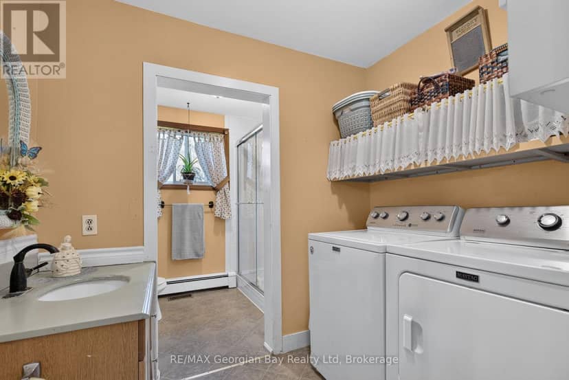 18 Brock Street — photo 18 of 34