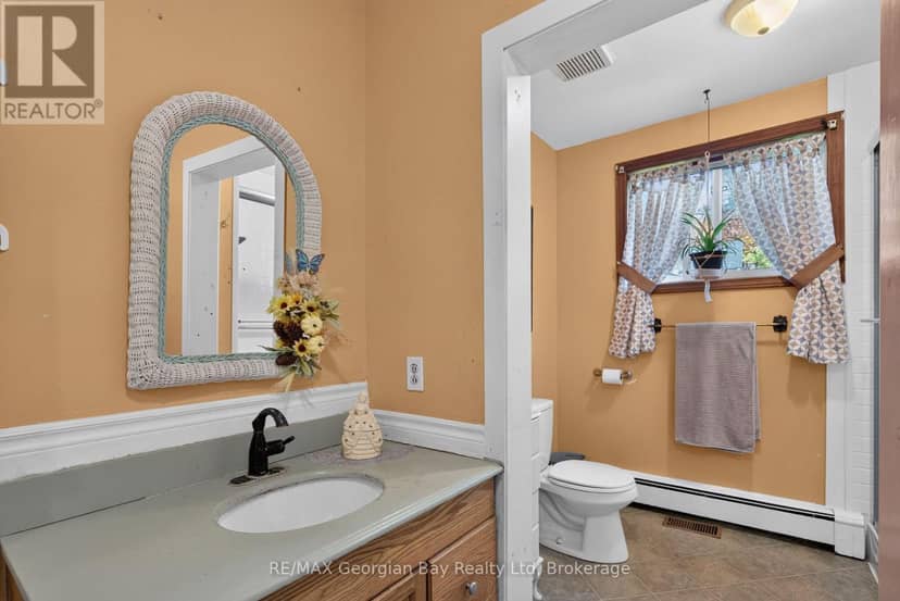 18 Brock Street — photo 19 of 34