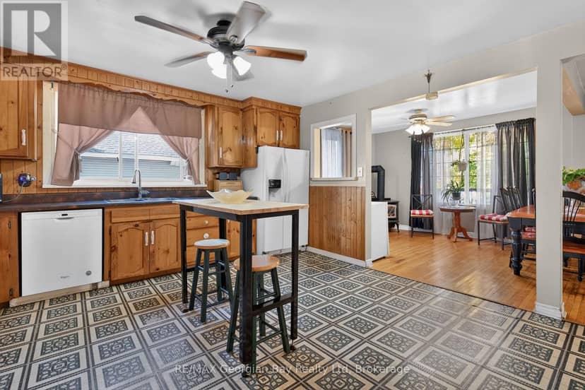18 Brock Street, Penetanguishene, photo 8