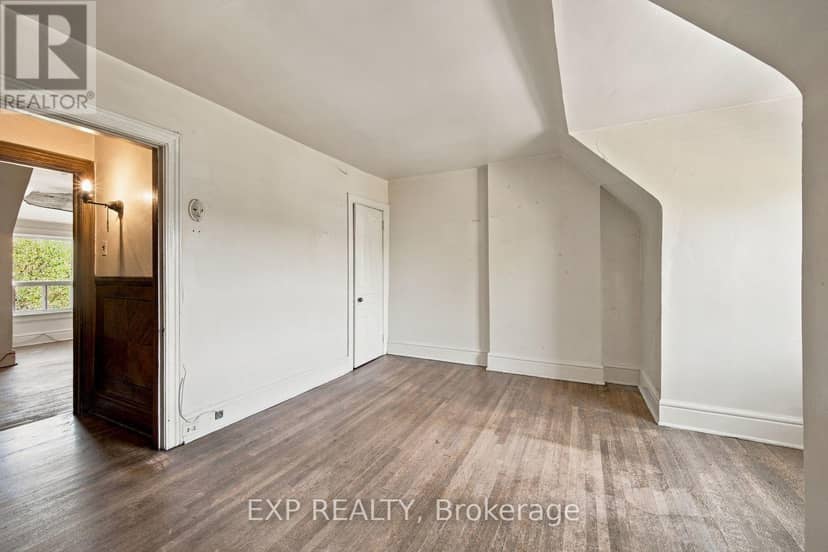 101 Beatrice Street — photo 19 of 24