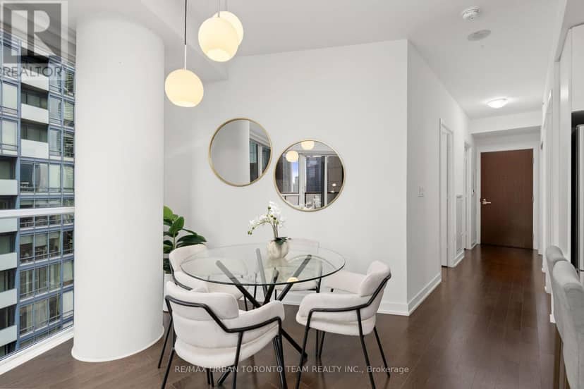 2104 - 1 The Esplanade Avenue — photo 12 of 32